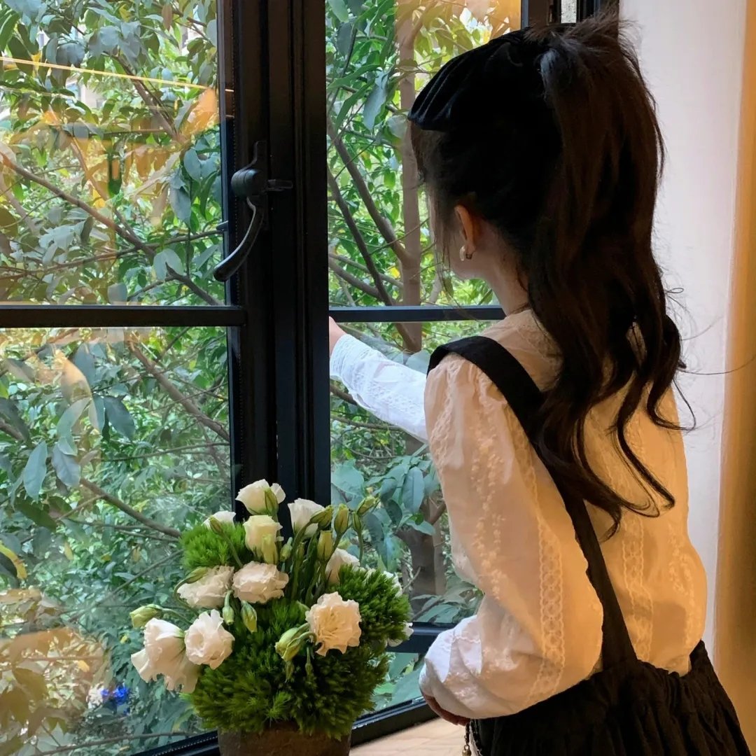 亲爱的女士